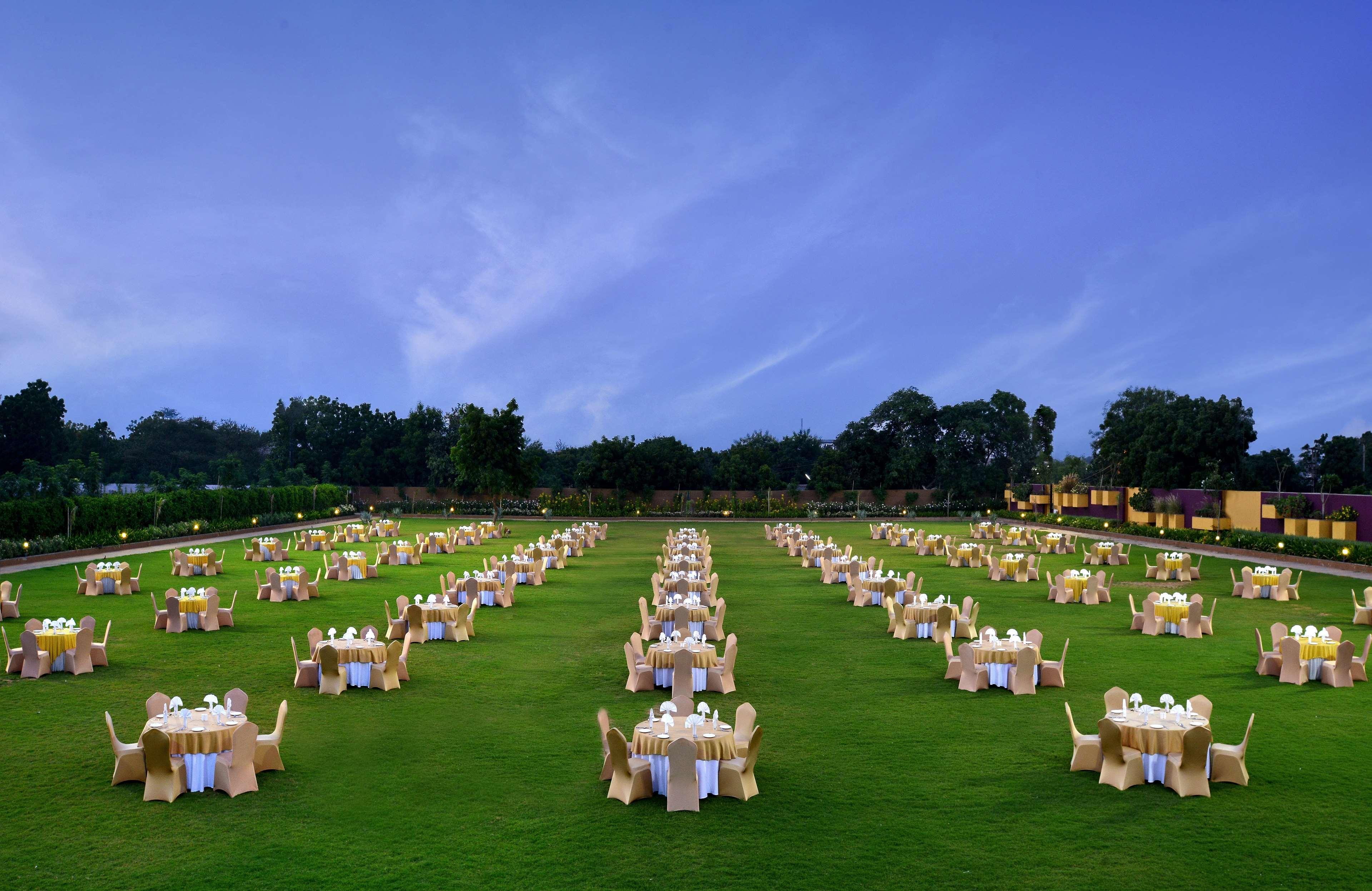 Radisson Resort & Spa Kandla Gāndhīdhām 외부 사진